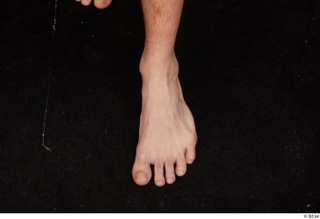 Hamza foot nude 0004.jpg